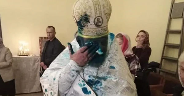 Подо Львовом священнику московского патриархата плеснули в лицо зеленкой