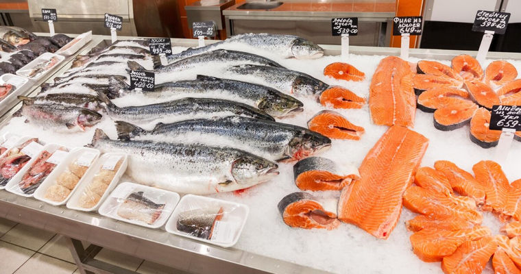 Эксперты назвали самые фальсифицируемые продукты питания.