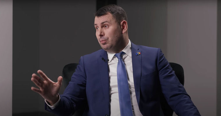Костюк: Полиция отказалась исследовать вещество, которым меня облили.
