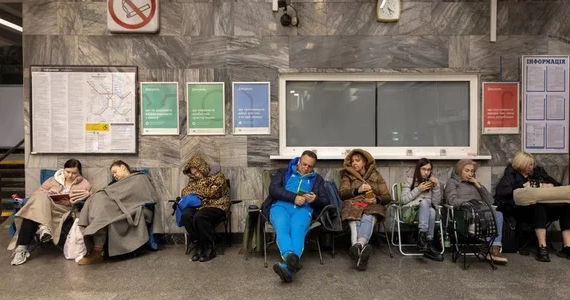 Половина домов Киева остается без тепла после обстрела.