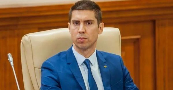Попшой о введении ЧП: Призываю всех встать плечом к плечу.