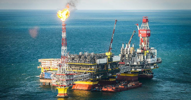 Украина поразила 3 буровые установки корпорации «Лукойл» в акватории Каспийского моря.