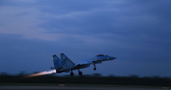 Indonezia cumpără avioane ruseşti la schimb pe ceai şi cafea. Foto: protv.ro