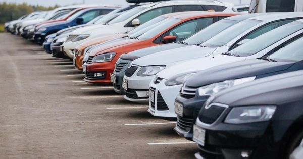 За зданием правительства планируют построить многоуровневую парковку.