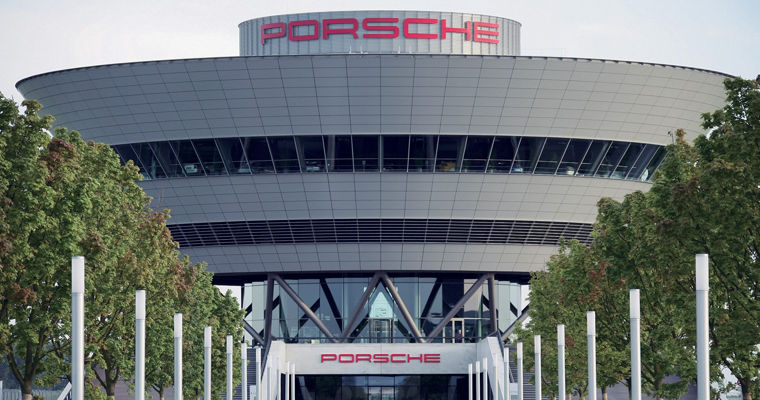 Porsche закрывает три дочерних компании и сокращает работников.