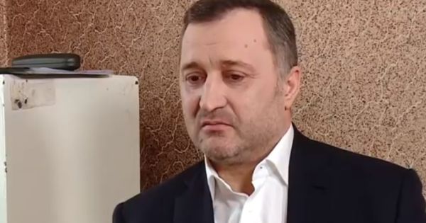 Бывший премьер-министр Влад Филат.