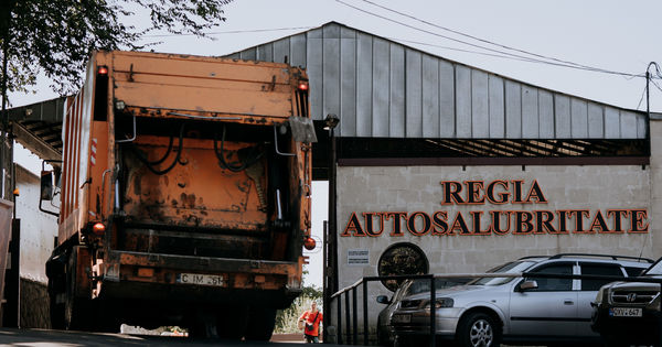 Коммунальное предприятие Regia Autosalubritate находится на грани банкротства.