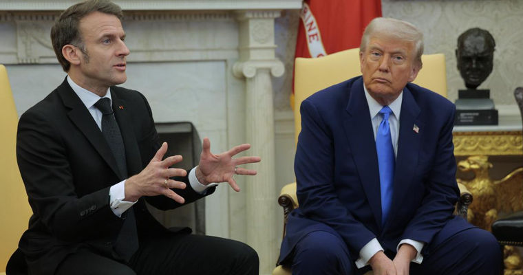 Трамп пригрозил Макрону пошлинами в 200% на французские вина.
