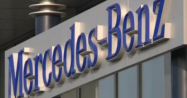 Chinezii de la Geely au devenit cei mai mari acţionari ai grupului german Daimler.