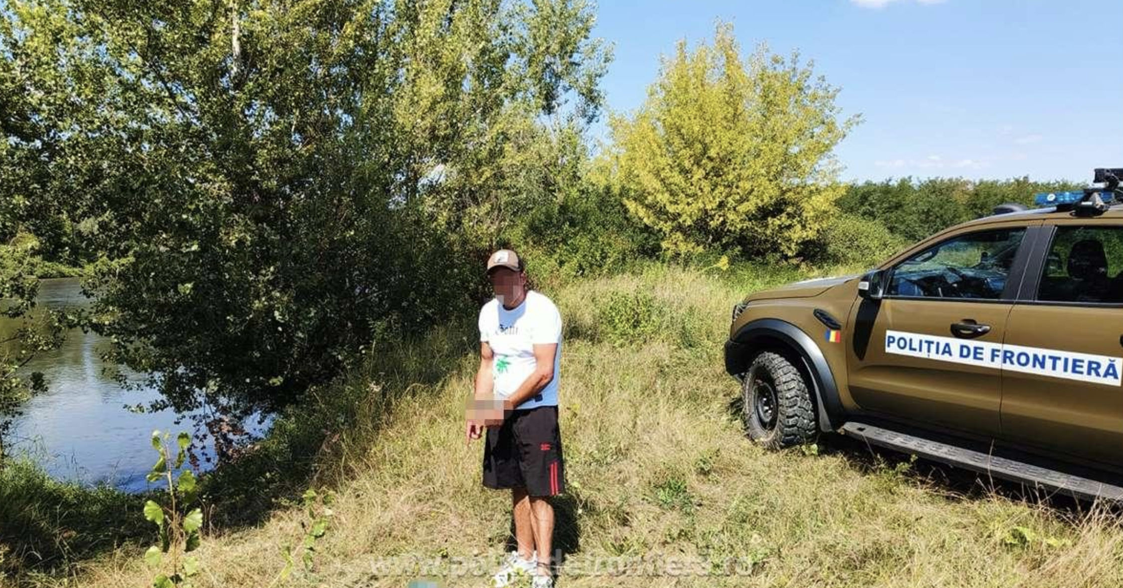 Мужчина переплыл реку Прут с намерением затем попасть в Европу и устроится на работу.