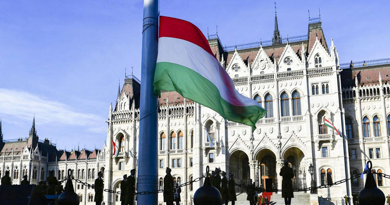 Парламент Венгрии отменил выход страны из Международного уголовного суда.