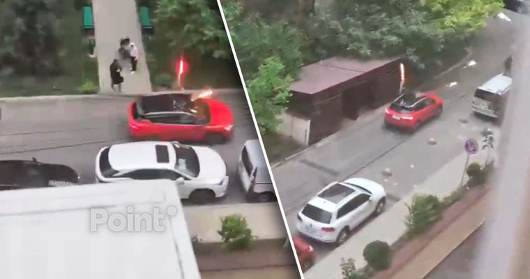 В Кишинёве водитель авто проехался по дворам, стреляя фейерверком из люка.