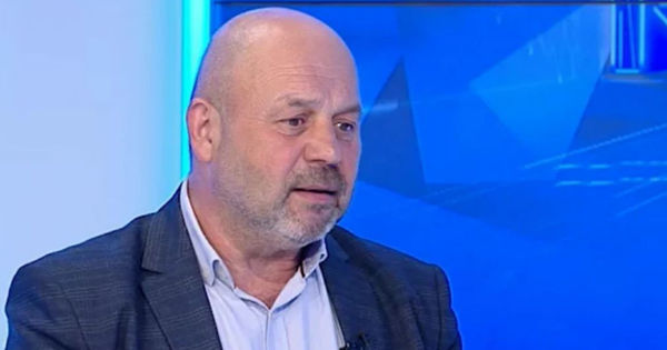 Реницэ: Нужно выражать точку зрения народа, а не западных кураторов.