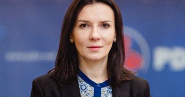 Демократ Отилия Драгуцану отказалась от мандата депутата.