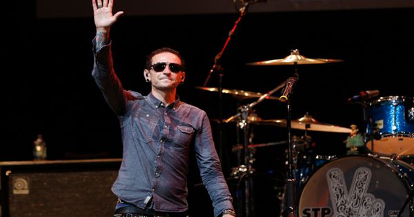 Вокалист группы Linkin Park покончил с собой.