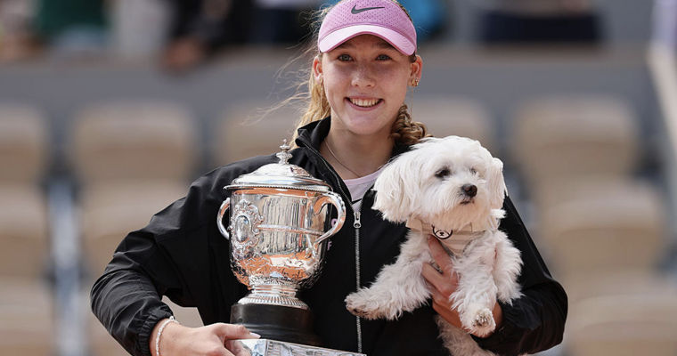 Российская теннисистка Мирра Андреева выиграла Roland Garros.
