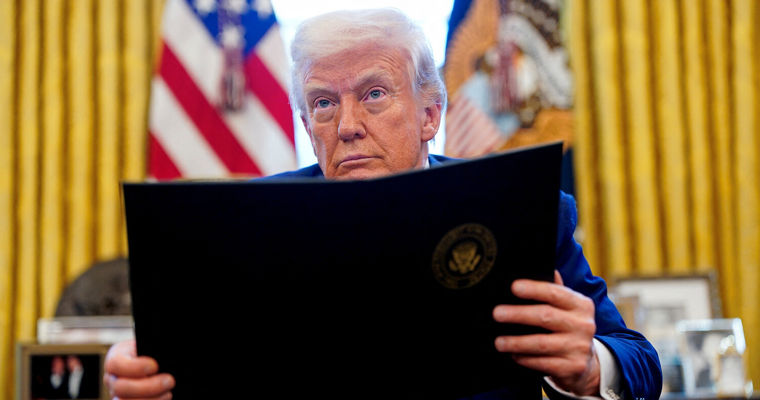 Apropiații lui Trump îi recomandă să adopte o poziție mai dură față de Putin.