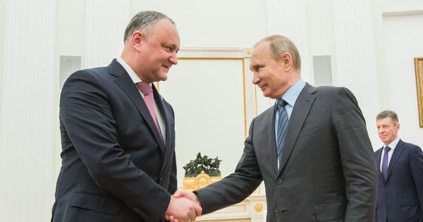 Додон: Надеюсь, что в следующем году Владимир Путин совершит официальный визит в Молдову.