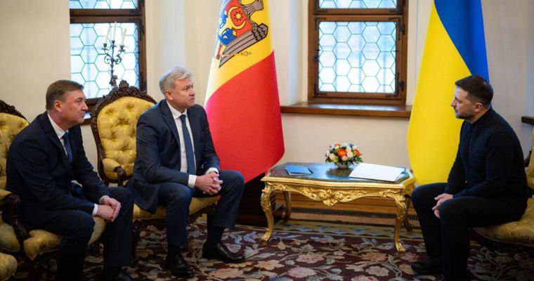 Ambasadorul Moldovei a înmânat la Kiev scrisorile de acreditare lui Vladimir Zelenski.