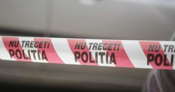Moarte suspectă: Şi-a găsit fratele în casă cu urme de violenţă. Foto: CrimeMoldova