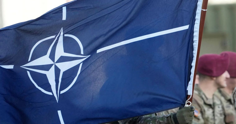 СМИ: В НАТО хотят предоставить топ-командующему больше полномочий для сбивания дронов.