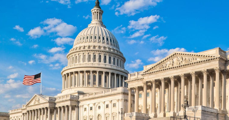 Республиканцы получили большинство в сенате США.