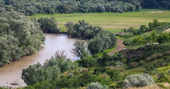Гидрологи предупредили о повышении уровня воды в Пруте.