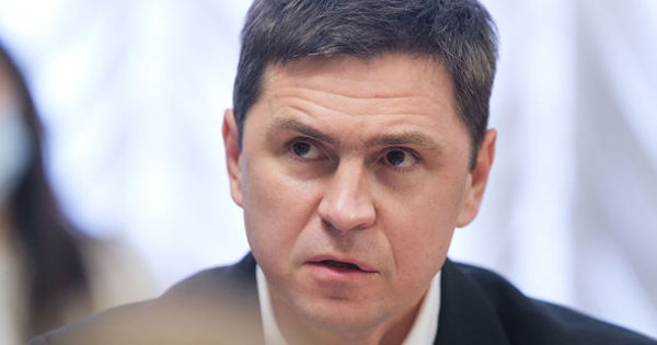 Подоляк о запрете виз для граждан РФ: Первый шаг к российскому бунту.