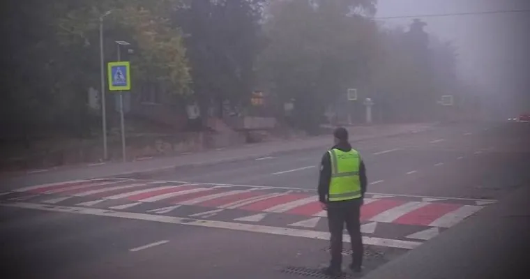 Ceață densă pe mai multe drumuri din țară. Poliția îndeamnă șoferii la prudență