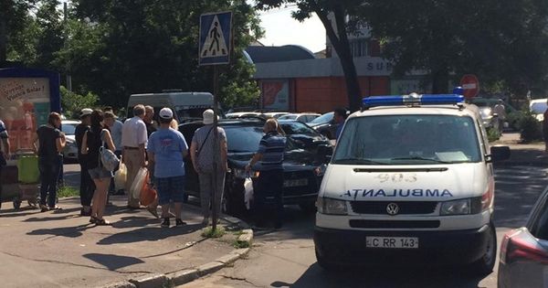 Инцидент произошел на улице Василия Докучаева в столице.