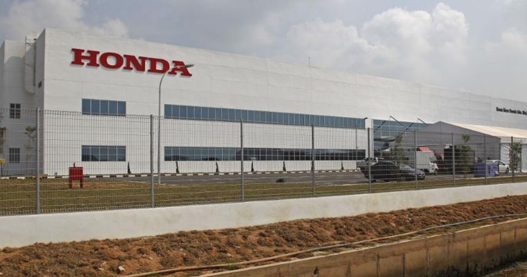Honda получила первый в своей истории годовой убыток.