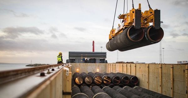 Напомним, что о защите украинских интересов в вопросе транзита газа говорил, например, министр экономики Германии Петер Альтмайер.