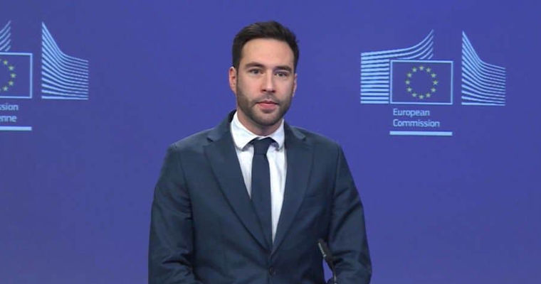 Comisia Europeană a aprobat planurile de finanțare pentru înzestrarea Franței și Cehiei.