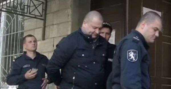 Бывший активист "НП" ранее дважды был осужден за уклонение от уплаты налогов в 2004 и 2006 годах.