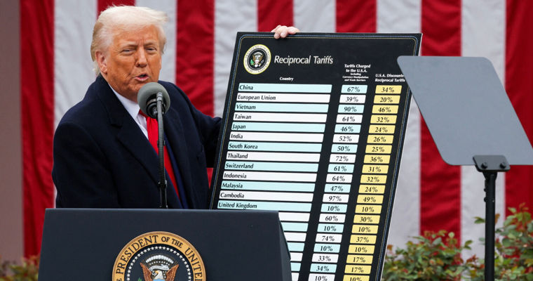 Trump a suspendat tarifele comerciale sub presiunea miniștrilor.