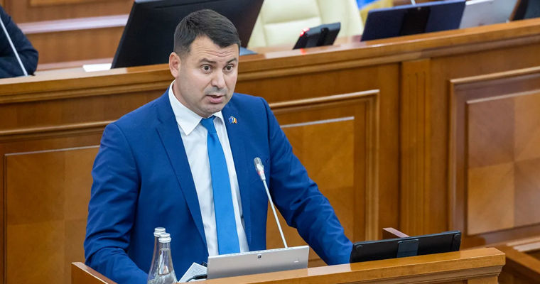 Костюк требует от правительства отчитаться о добыче нефти и газа на юге Молдовы.