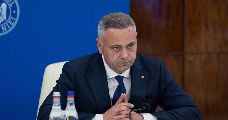 Румынский министр посетовал, что граждане едят "французский сыр и авокадо".