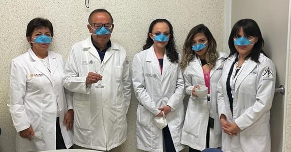 Ученые запатентовали маску, которая должна помочь в борьбе с коронавирусом.