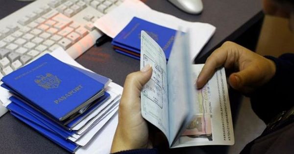 По мнению сторонников введения дополнительной проверки, она не создаст какие-либо трудности для путешественников.