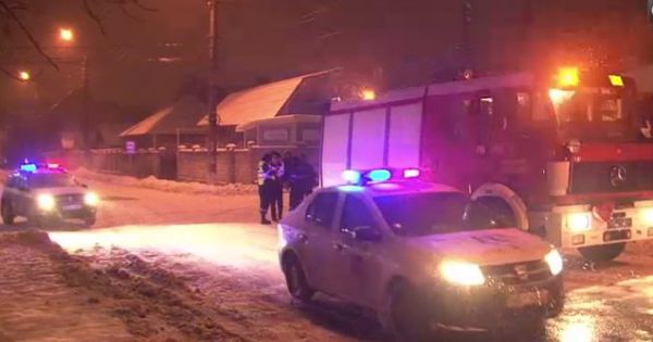 Un incendiu a izbucnit într-o casă la sol situată în sectorul Buiucani.
