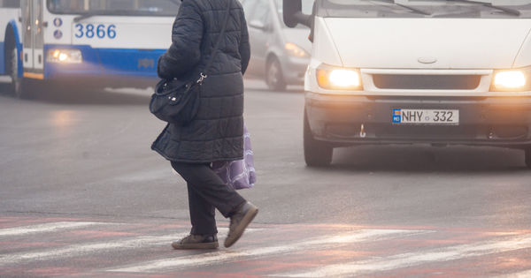 Нарушители правил перехода улицы будут наказываться штрафами от 150 до 300 леев.