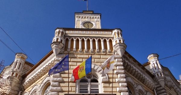 Patru din cei cinci pretori ai mun. Chișinău au obținut în 2016 sau 2017 proprietăți noi. 