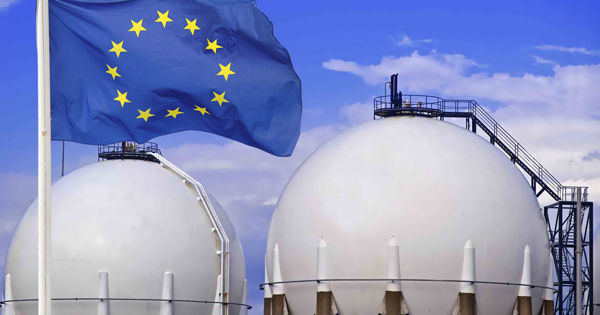 Уровень запасов газа в хранилищах Европы превысил 65%.