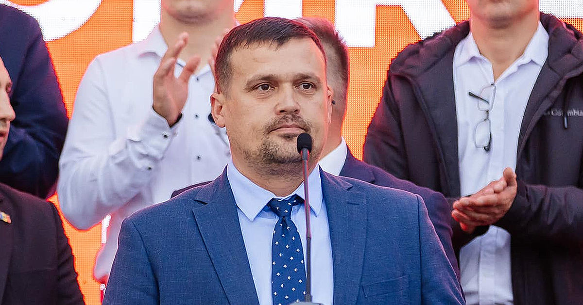 У кандидата в примары Комрата Сергея Кюлафлы и членов партии «Шанс» прошли обыски.