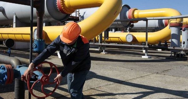 Газ в Европе продолжает бить рекорды: цена превысила $1900.