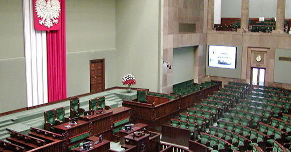 Сейм Польши принял проект о разжаловании генералов "советского периода".