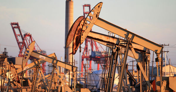 Ниже 54 долларов баррель Brent предыдущий раз опускался в сентябре 2017 года.