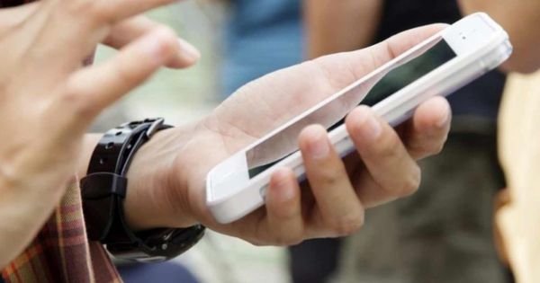 Declarația pe venitul persoanelor fizice poate fi depusă prin intermediul telefoanelor mobile.