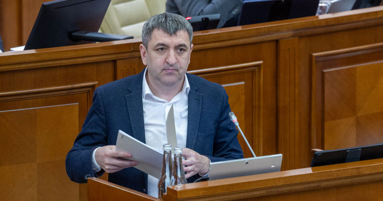 Карп: В парламенте после дела о смерти в воинской части в Кагуле пройдут слушания.