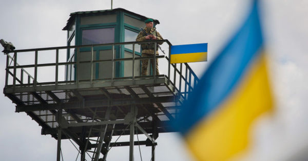 Зеленский пообещал изучить вопрос о запрете въезда россиян в Украину